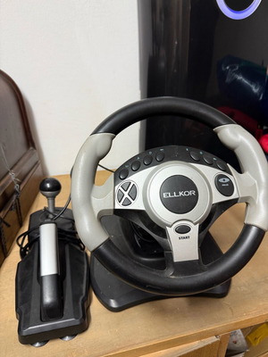 Gaming steering wheel like new for PS2, PS1, PC with gear lever and adapter