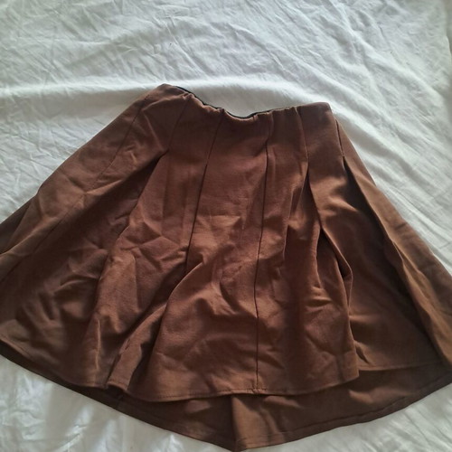 Pleated brown skirt Decoro like new, one size
