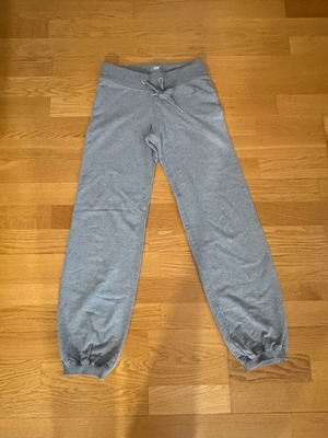 H&M gray sweatpants like new, size XS