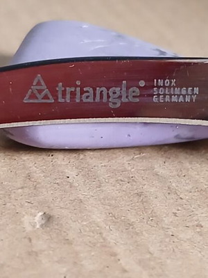 Triangle μαχαίρι παπαγαλάκι με κυρτή λεπίδα από ανοξείδωτο ατσάλι