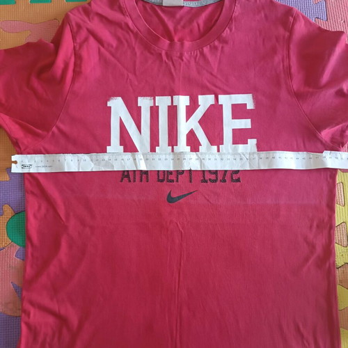 Nike t shirt large red used with wear on print