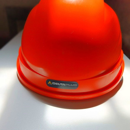 Delta Plus Quartz Up IV construction helmets new, pack of 16