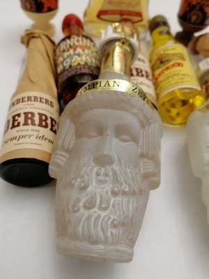 Μινιατούρες διαφόρων ποτών καινούργιες, πακέτο 13 τεμάχια