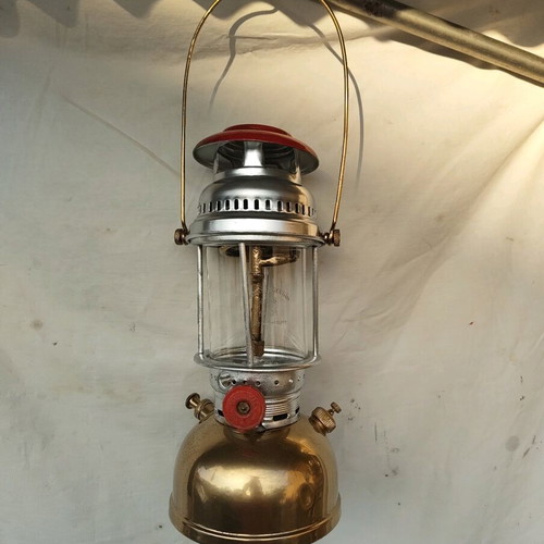 Storm lantern like new collectible antique vintage