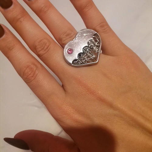 Heart ring like new, women's faux