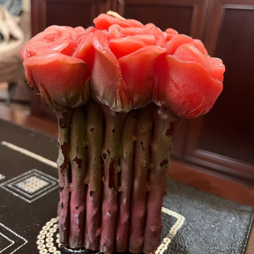 Rose bouquet candle unused
