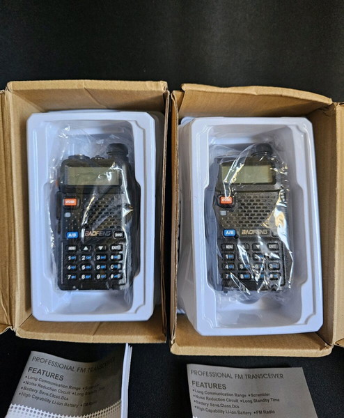2τμχ Ασύρματοι Baofeng RT-5R