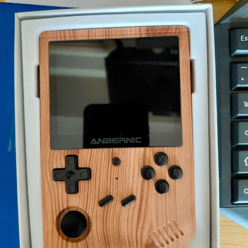 Multi Emulator Console like new with 4GB - 320GB storage