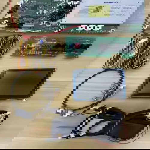 BMS 48V 16S 200A για μπαταρία LFP με οθόνη αφής πλήρες με την καλωδίωση