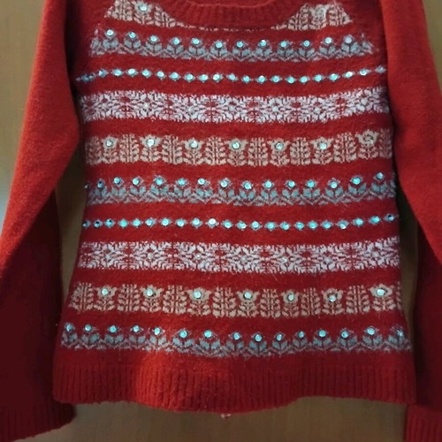 Italian jacquard sweater like new, red with strass