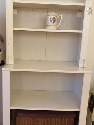 White bookshelf for children's or baby room, like new