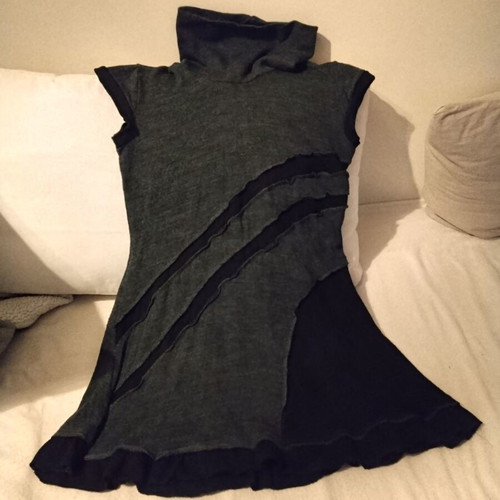 Dress sleeveless turtleneck soft fleece like new