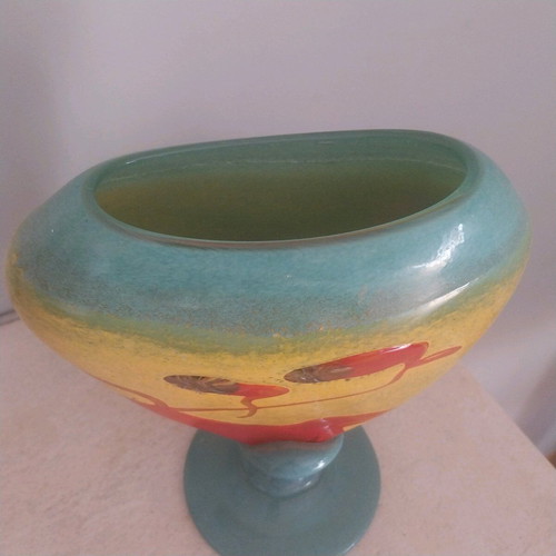 Blown glass vase like new, exceptional quality