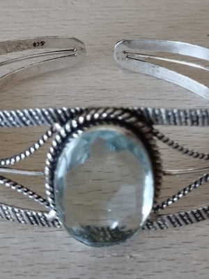 Handmade adjustable bracelet with turquoise stones, like new