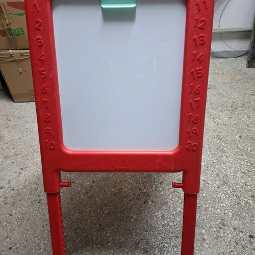 Children's board like new 105x75x52 cm