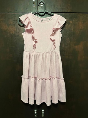 LC Waikiki dress 8-9 years pink with ruffles like new