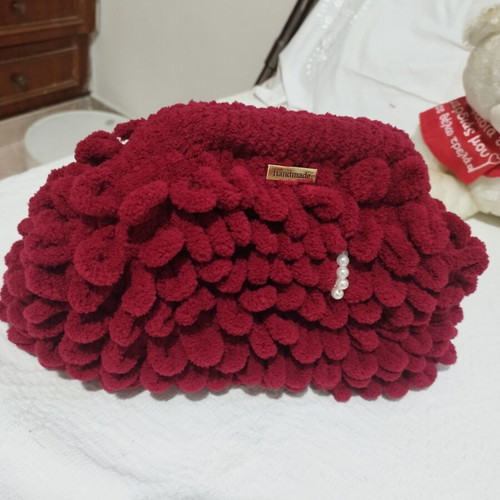 Handmade burgundy handbag with 20cm frame, 35x25cm