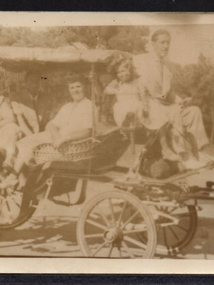 Horse-drawn carriage old souvenir photo postcard size