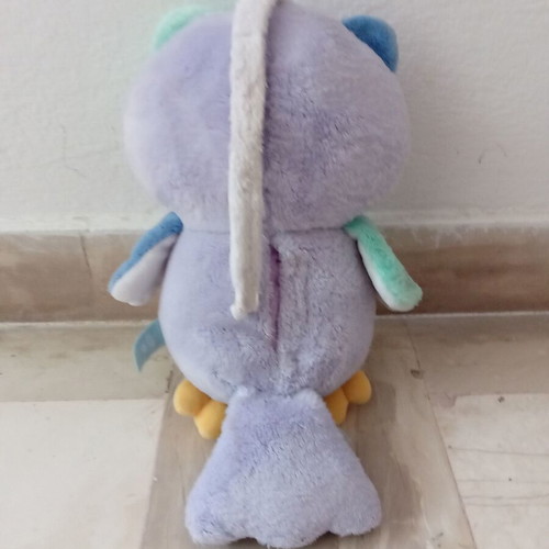 Plush owl used in very good condition