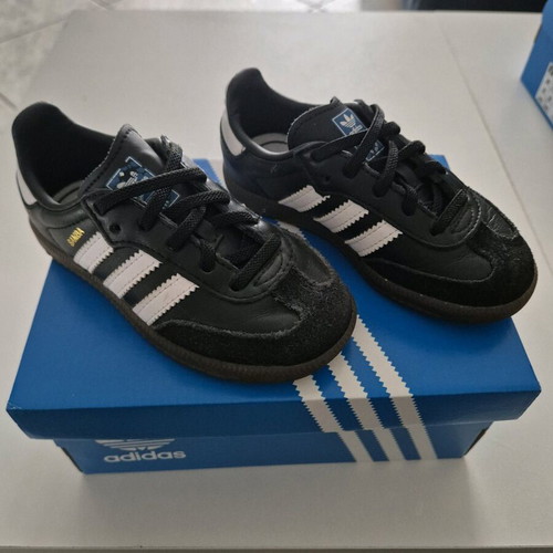 Adidas kids shoes used, size 25