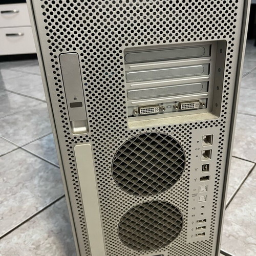 Apple Power Mac G5 a1177 2.0GHz Dual Core Desktop with Apple Cinema Display 20” used