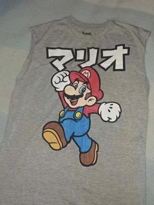 Super Mario sleeveless T-shirt used, size Small