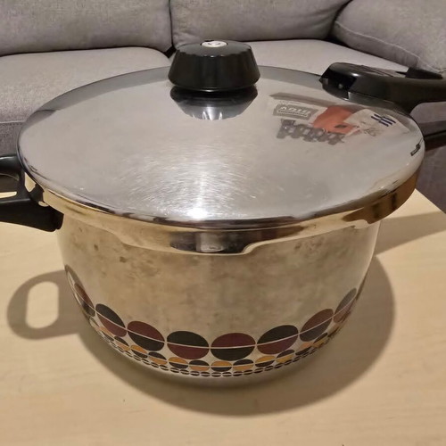 Fissler Solaryme pressure cooker 8 lt