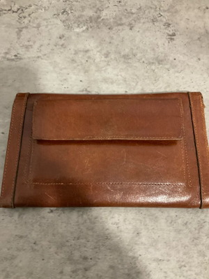 Πορτοφόλι γυναικείο δερμάτινο καφέ μεταχειρισμένο