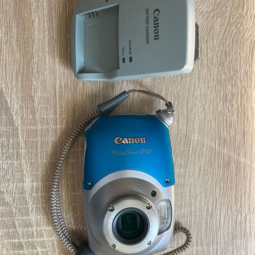 Canon PowerShot D10 waterproof camera used