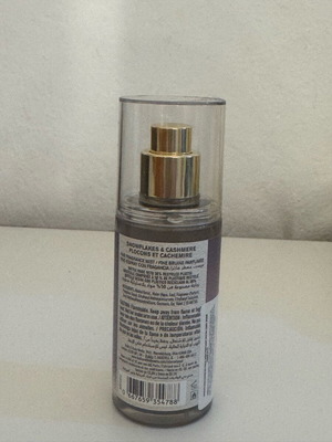 Bath and Body Works Snowflakes and Cashmere Eau de Parfum 75 ml new