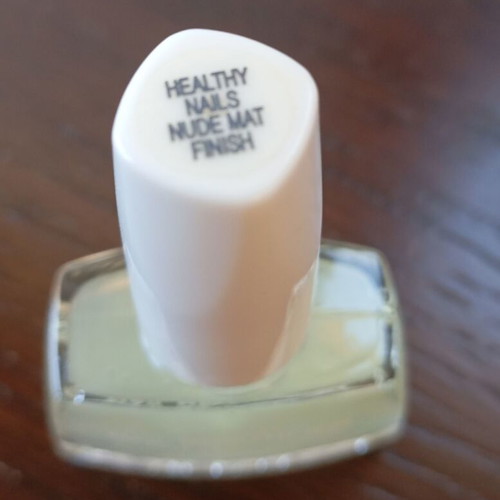 Seventeen Velvet Nail Beautifier new, strengthening matte nail base