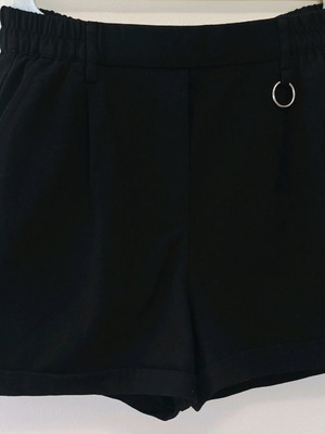 Tailored shorts Bershka black like new, high waist, large with elastic waist