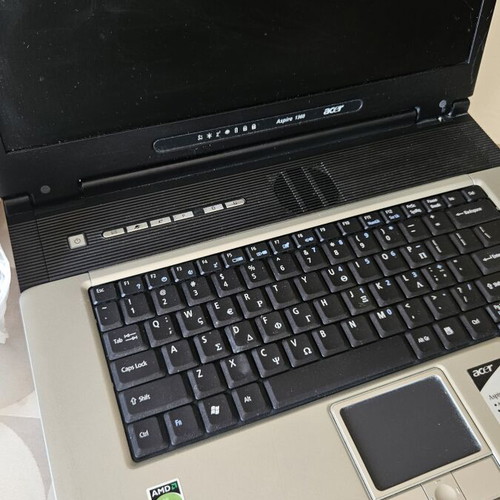 Acer Aspire 1360 Laptop used, no hard drive, for parts or repair