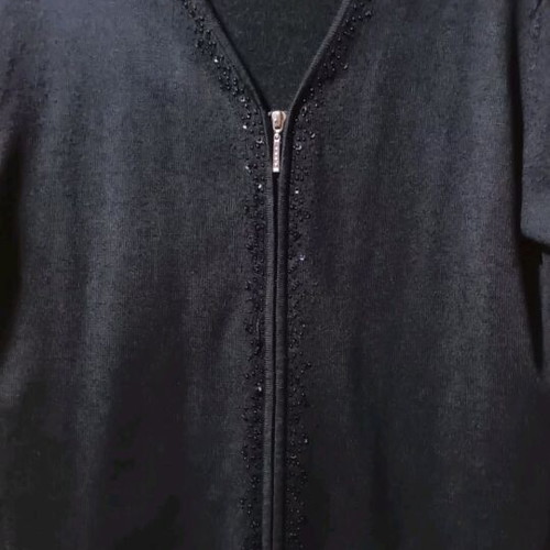 Long-sleeve cardigan and short-sleeve blouse used, size L