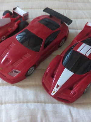 Ferrari toy cars like new, pull-back acceleration