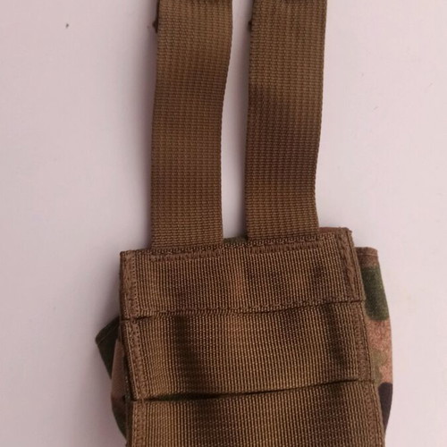 T3 tactical grenade pouch like new, set of 4 multicam pouches