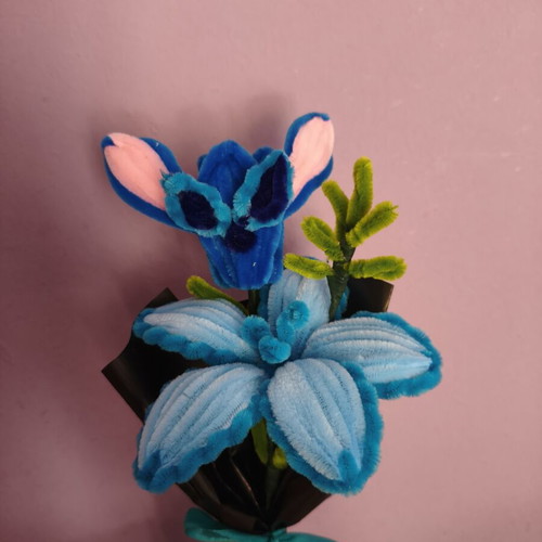 Stich handmade flower bouquet