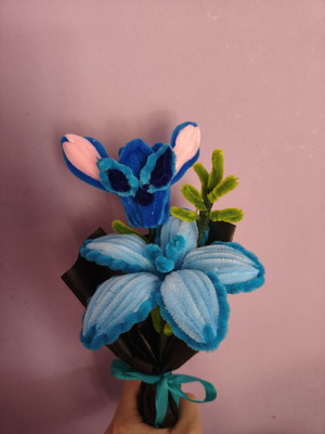 Stich handmade flower bouquet