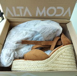 Alta Moda platform sandals size 39, tan