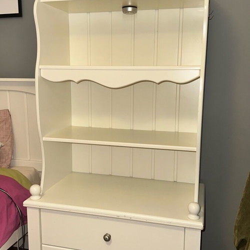 Nightstand-Jewelry Cabinet made of solid wood like new