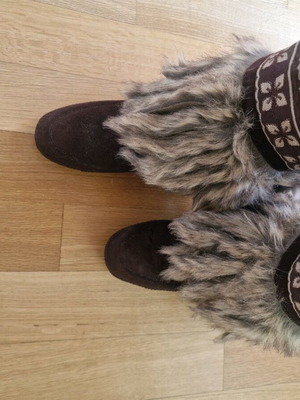 Graceland women's boot with faux fur like new, brown, size 38