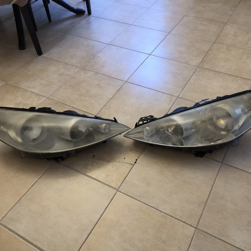 Peugeot 308 2009 Front Headlights like new