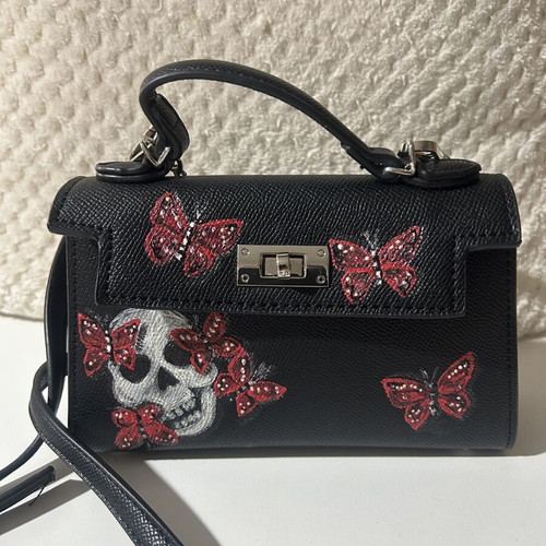 Handpainted crossbody bag black, like new
