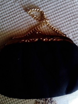 Vintage evening clutch bag with gold metal frame and chain