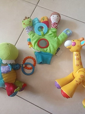 Βρεφικά παιχνίδια μεταχειρισμένα Fisher Price, Lamaze, Itsmagical σετ 3 τεμαχίων