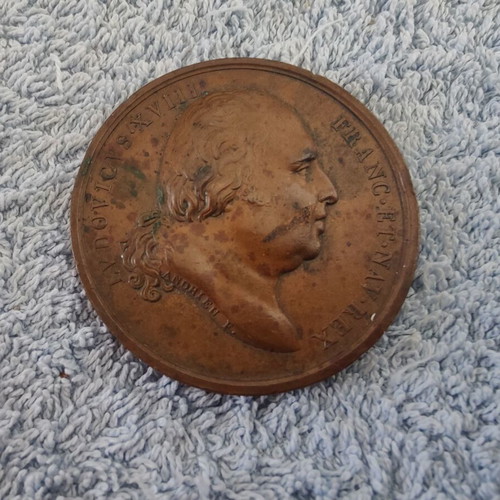 Louis XVIII Bronze Medal by Andrieu, like new, anniversary of Louis XVI execution