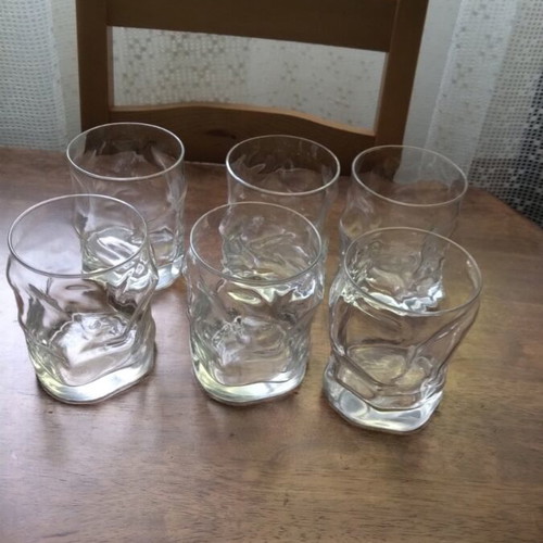 Aisberg Glasses set of six like new with bamboo serving tray