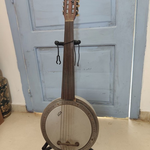 Tsoumbous _ cümbüş