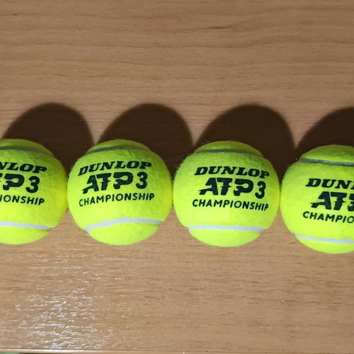 Dunlop ATP Championship tennis balls like new, pack of 4