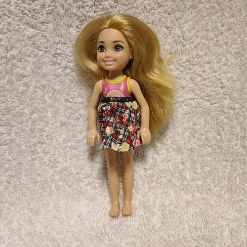 Barbie, Chelsea and Ken Fashionistas dolls used, original